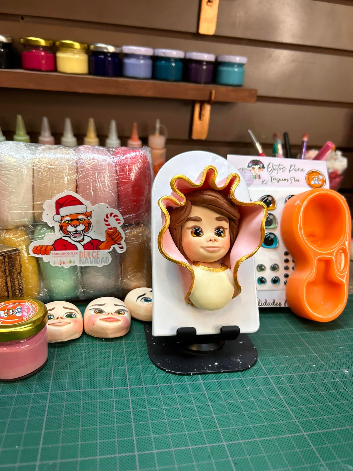 Molde de Silicon Munequeros. Trigueros Flex/Tania Govi